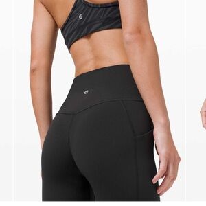 Lululemon Align High Rise Short w/ pockets 8”